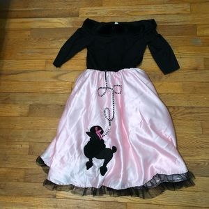 Kids 1950s poodle skirt costume, fits sizes 10 through 14